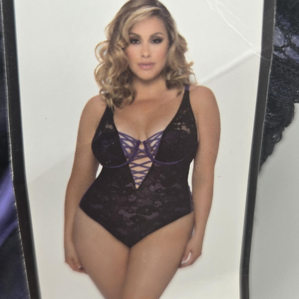 Oh La La Cheri Lace Crossover Bodysuit Black and Purple 4X NWT (6438)